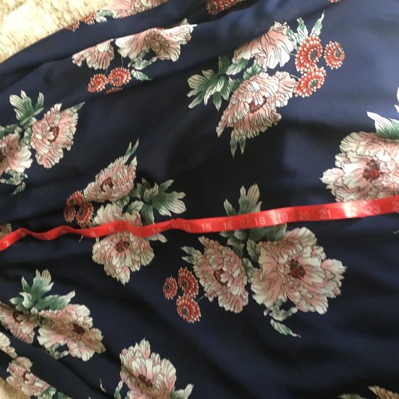 Maitai Navy Flowy Floral Midi Dress V-Neck M - Picture 12 of 12